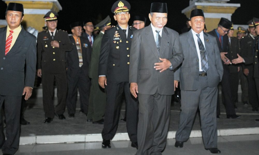 Wabup Merangin H Mashuri bersama Ketua DPRD Merangin H Zaidan usai renungan suci Wabup Merangin H Mashuri bersama Ketua DPRD Merangin H Zaidan usai renungan suci