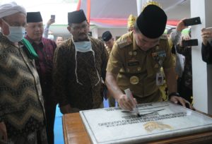 Bupati Merangin H Al Haris meresmikan kampus bari STAI SMQ Bangko Langling Bupati Merangin H Al Haris meresmikan kampus bari STAI SMQ Bangko Langling