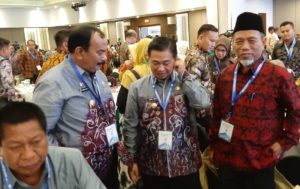 Wabup Merangin H Mashuri bersama kepala daerah lainnya ketika akan mengikuti jalannya acara