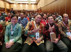 Bupati Merangin H Al Haris bersama H Agung Ilmu Mangkunegara Bupati Lampung Utara, ketika mengikuti jalannya acara Bupati Merangin H Al Haris bersama H Agung Ilmu Mangkunegara Bupati Lampung Utara ketika mengikuti jalannya acara