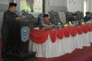 Bupati Merangin H Al Haris didampingi Wabup H Mashuri menyampaikan KUA PPAS Merangin tahun anggaran 2020 Bupati Merangin H Al Haris didampingi Wabup H Mashuri menyampaikan KUA PPAS Merangin tahun anggaran 2020