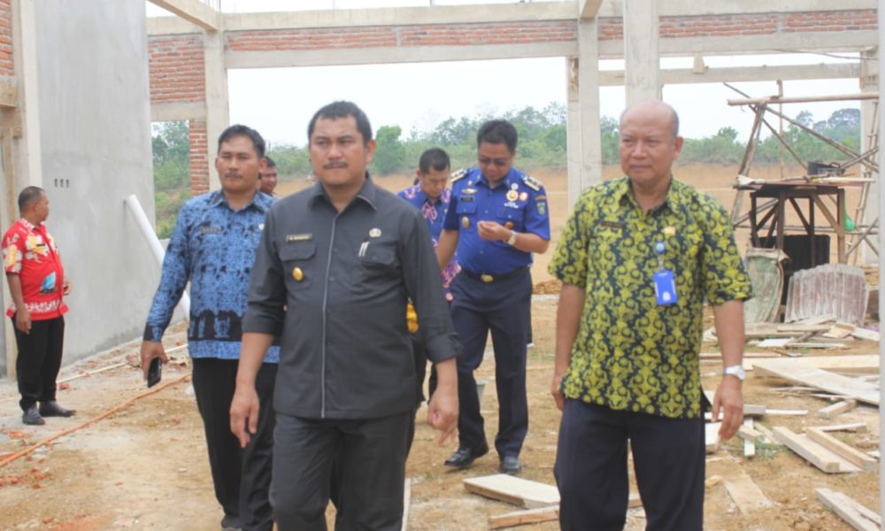 Bupati Bungo Tinjau Pembangun Rumah Sakit Tipe D di Rantau Ikil