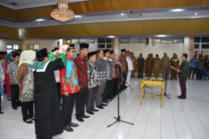 WhatsApp Image 2019-11-26 at 22.45.03 (1) Bupati Batanghari Lantik 52 Pejabat Eselon II, III dan IV