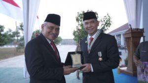 Fasha Sy Fasha Dianugerahi Penghargaan Astha Hannas