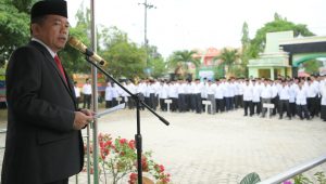Bupati Merangin H Al Haris menjadi inspektur upacara HAB ke-74 Kemenag RI Bupati Merangin H Al Haris menjadi inspektur upacara HAB ke 74 Kemenag RI