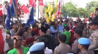 Unjuk Rasa Tolak RUU Cipta Kerja di DPRD Provinsi Jambi