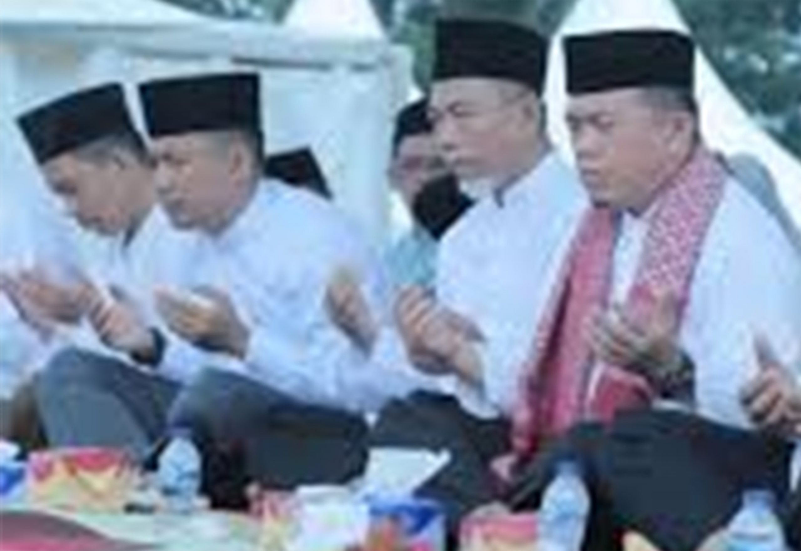 Bupati Merangin H Al Haris besama Wabup H Mashuiri doa bersama pada kegiatan keagamaan Bupati Merangin H Al Haris besama Wabup H Mashuiri doa bersama pada kegiatan keagamaan scaled