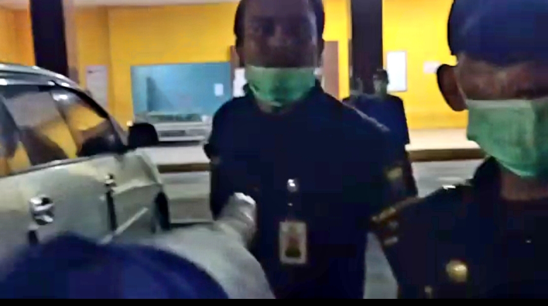 Oknum Security RS Raden Mattaher Larang Media Liput Pasien Positif Corona Pulang ke Rumah di Jemput Kembali