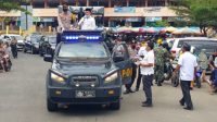 Bupati Al Haris di Dampingi Dandim dan Kapolres Bagikan Masker