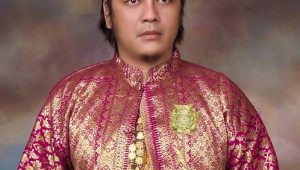 Sultan Iskandar mahmud badarudin