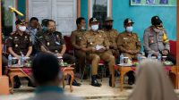IMG_20200624_130829 Bupati Tebo Dampingi Wakajati Jambi Berikan Bansos SAD di Muara Kilis