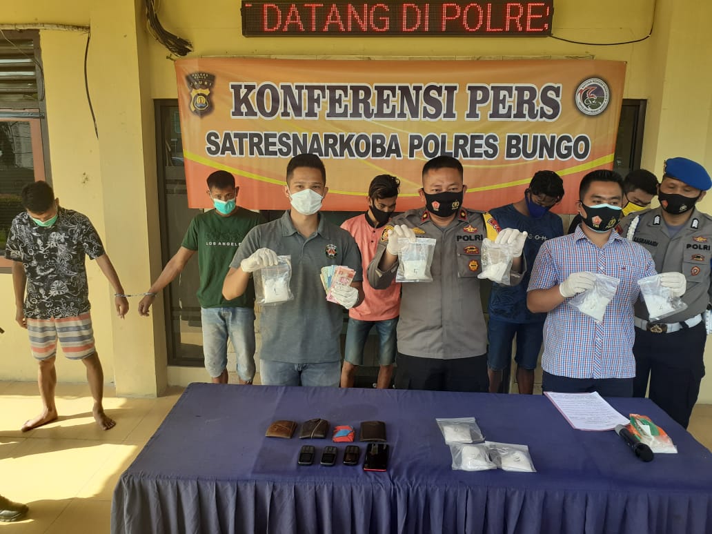 Berhasil Gagalkan Peredaran Sabu, Satres Narkoba Polres Bungo Bekuk 5 Tersangka