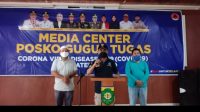 Tim Gugus Tugas Penanganan Covid019 Kabupaten Bungo saat melakukan Konferensi Pers Siaran Pers Perkembangan Covid-19