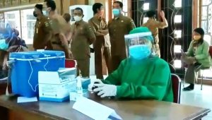 KASUS COVID PASCA LEBARAN.mp4 snapshot 01.43 2021.06.01 11.07.25