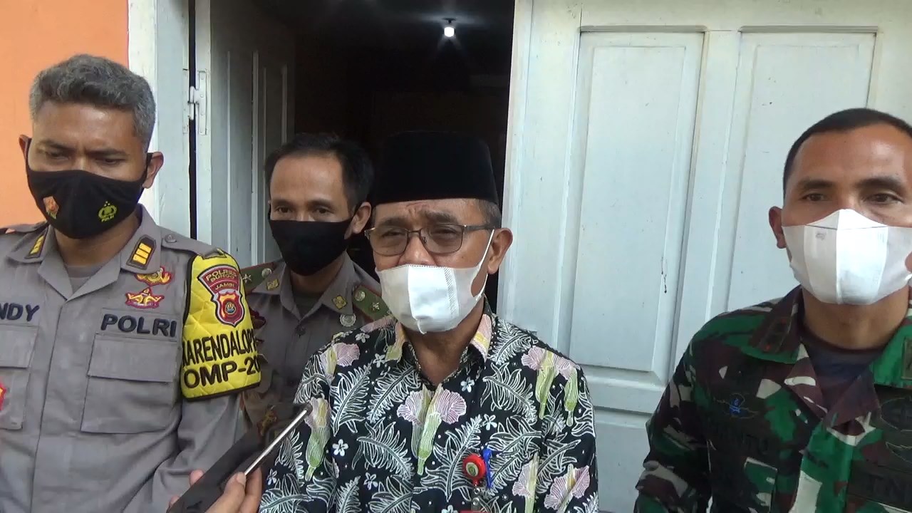 WWC. KEPALA BPBD KESBANGPOL BUNGO Drs.TOBRONIM.Si .MP4 snapshot 00.44.160