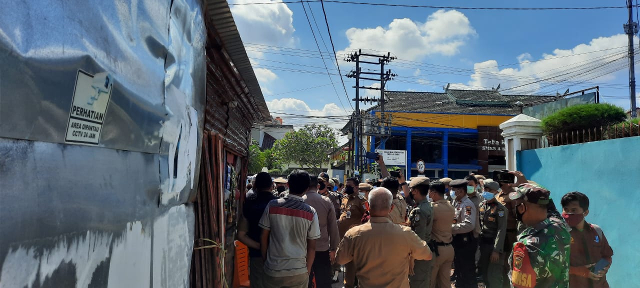 lampukuning_id_penertiban-pkl lampukuning id penertiban pkl