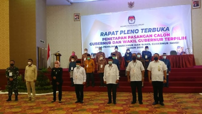 Pj Gubernur Hadiri Rapat Pleno Penetapan Gubernur dan Wakil Gubernur Provinsi Jambi Terpilih