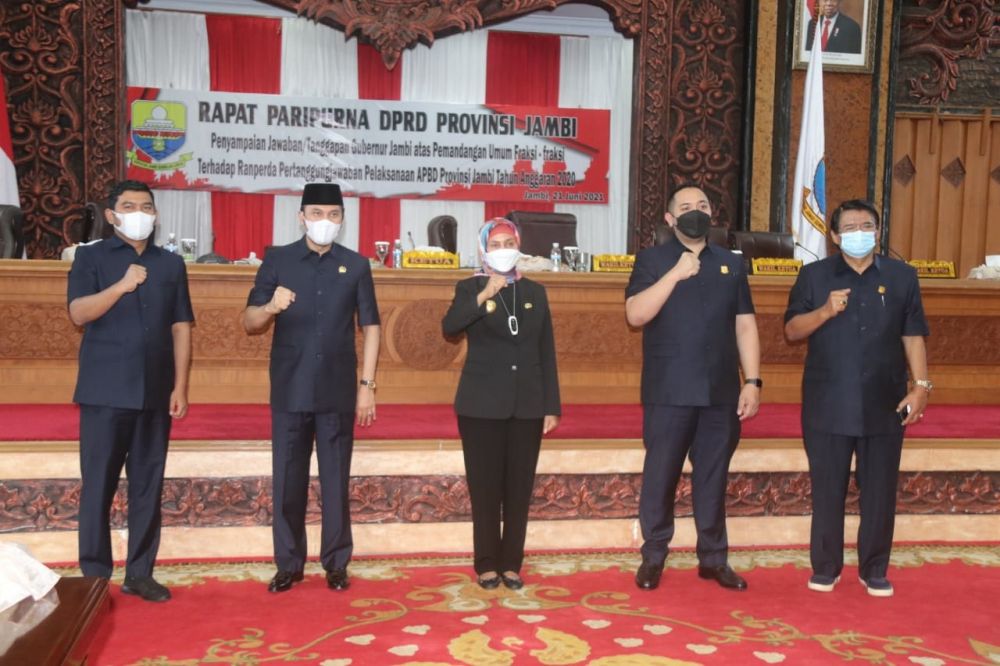 pj gubernur jambi bersama ketua dan wakil ketua dprd