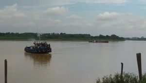 video pengusiran tambang pasir ilegal.mp4 snapshot 00.37.121