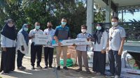 PLN UP3 Muara Bungo Serahkan Bantuan Program TJSL kepada Kelompok Tani
