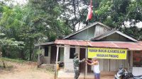 IMG-20210811-WA0007 Jelang Peringatan HUT RI Ke-76, Babinsa Koramill 05/MT Ajak Warga Pasang Bendera Merah Putih