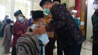 H. Mashuri Serahkan Santunan Kepada Seratus Anak Yatim