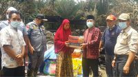 Ramaini Korban Kebakaran Dapt Bantuan Dari Pemkab Merangin 