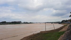 foto-debit-sungai-batanghari foto debit sungai batanghari