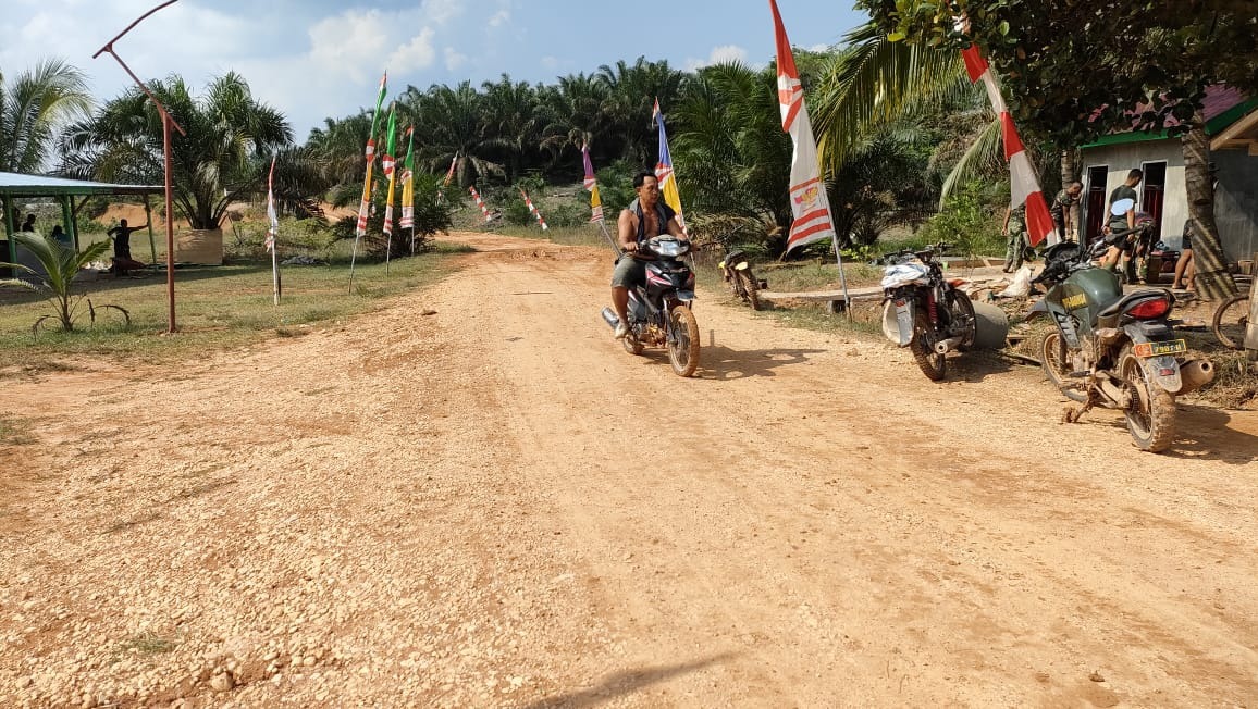 foto jalan tmmd112 kodim0416 1 1