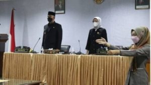 foto paripurna dprd kota jambi