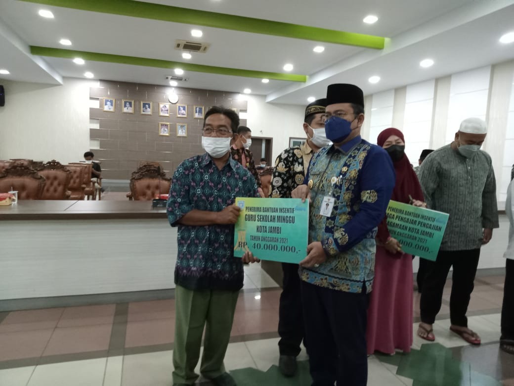 foto wakil walikota jambi maulana 1 1