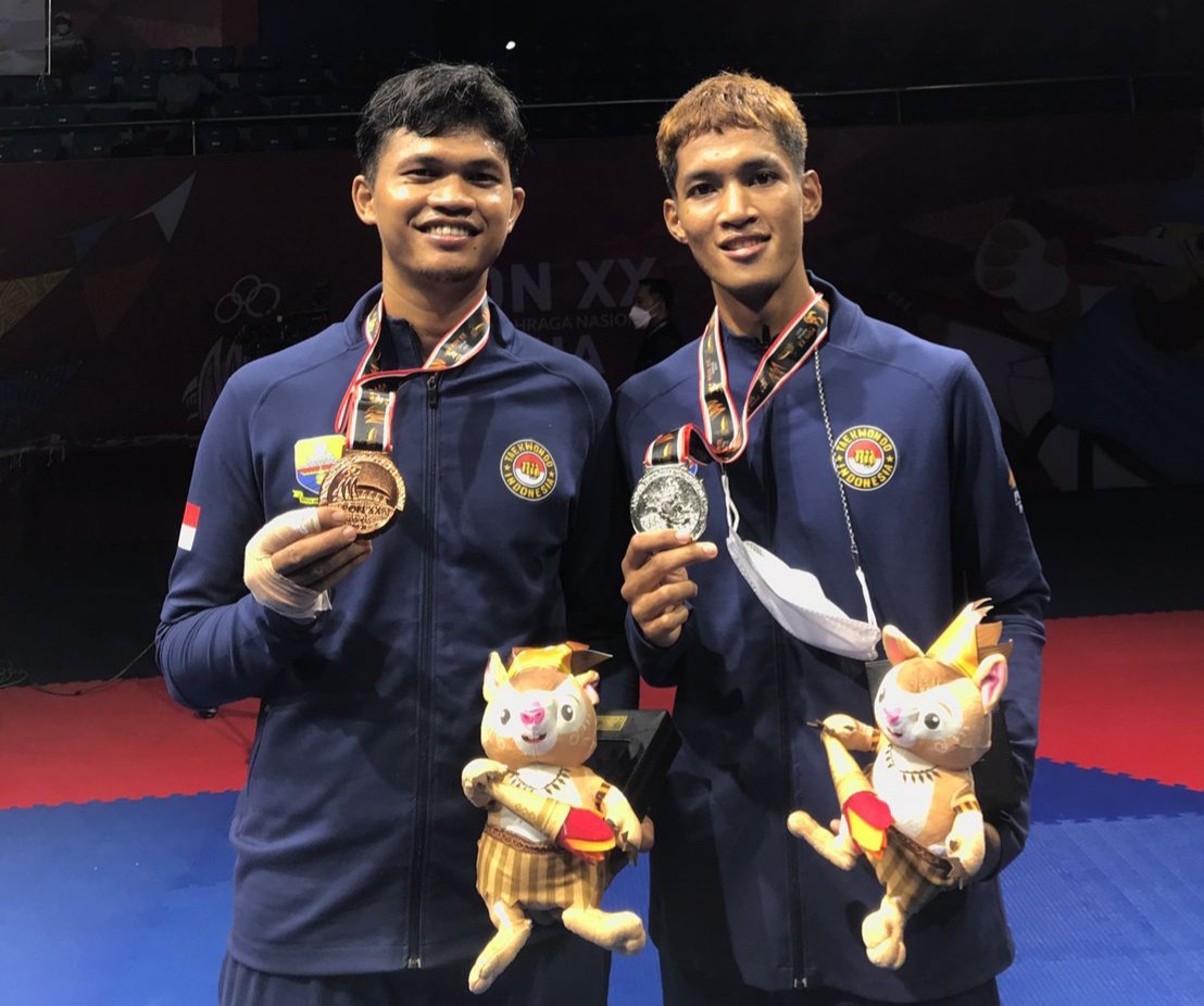 foto atlet taekwondo rafel oki