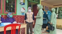 Ikut Sukseskan TMMD ke 112 Kodim 0416/Bute, Ketua Persit Tinjau Kegiatan Posyandu