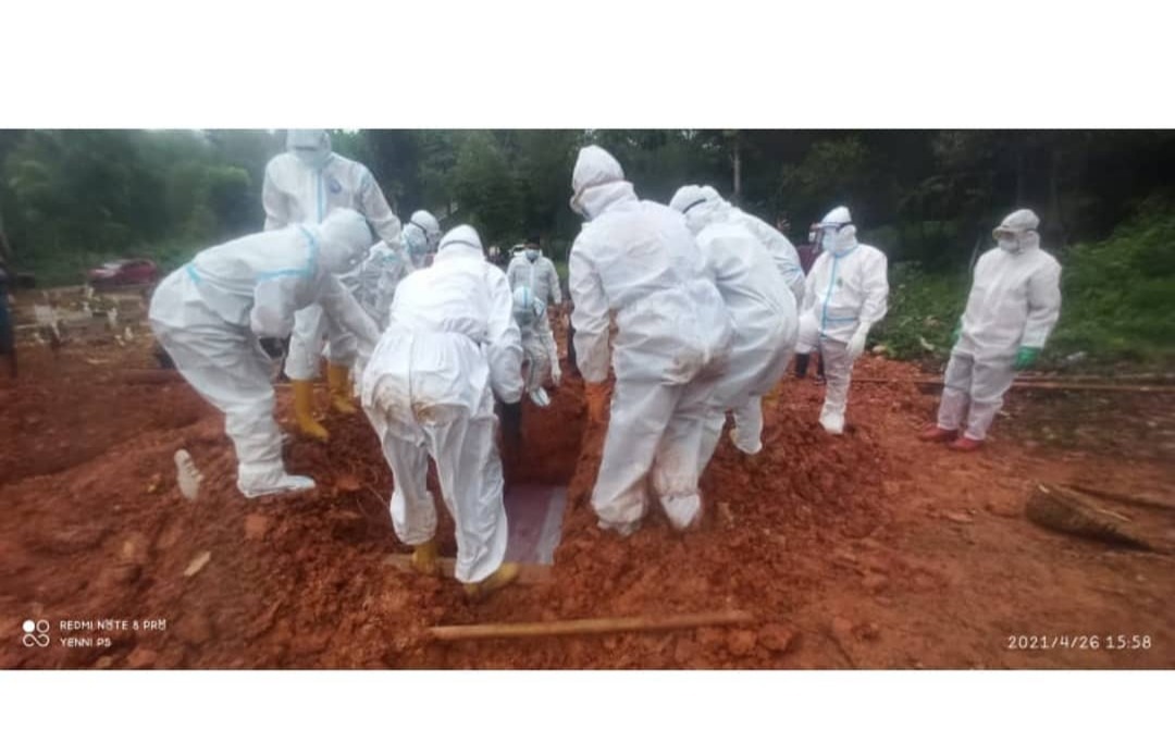 foto pemakaman covid