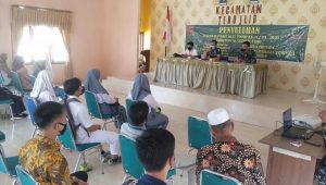 foto satgas tmmd berikan penyuluhan