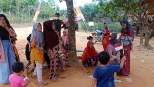 foto satgas tmmd112 bersama warga