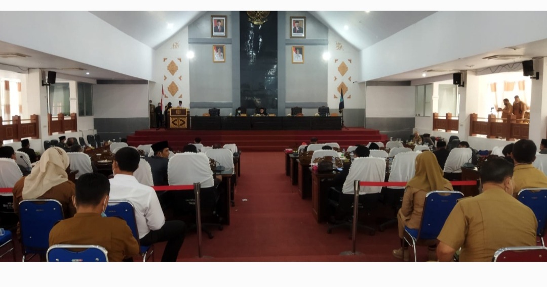 foto bupati merangin di dprd