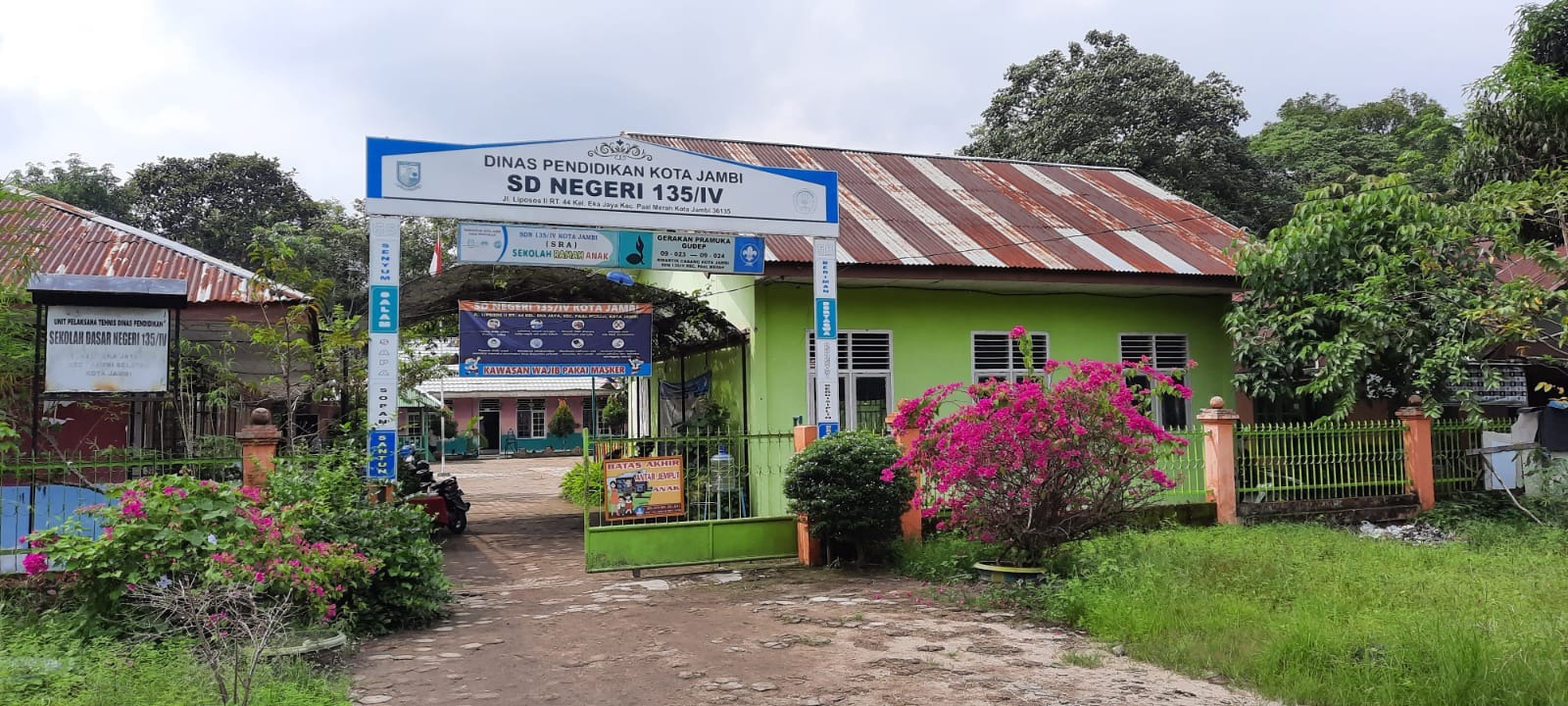 foto gedung sdn 135 kota jambi