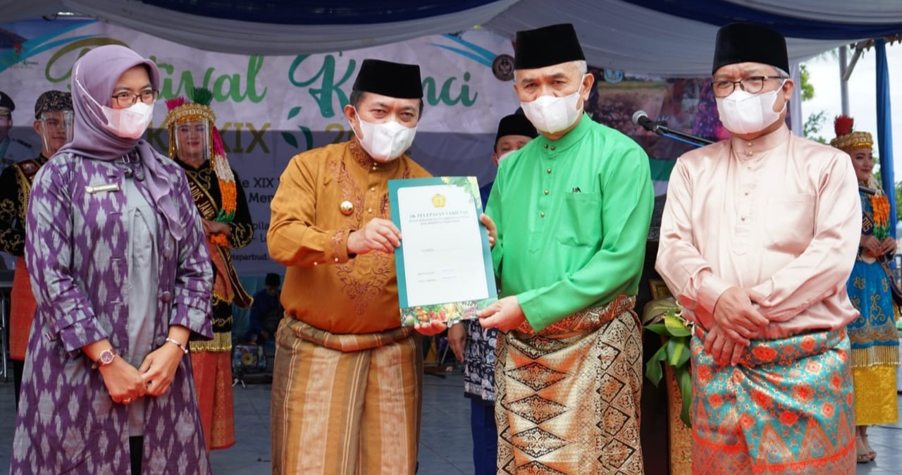 foto gubernur alharis di kerinci