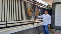 foto-junaidi-singarimbun Junedi Sesalkan Konstruksi 'Rapuh' Pagar DPRD Kota Jambi