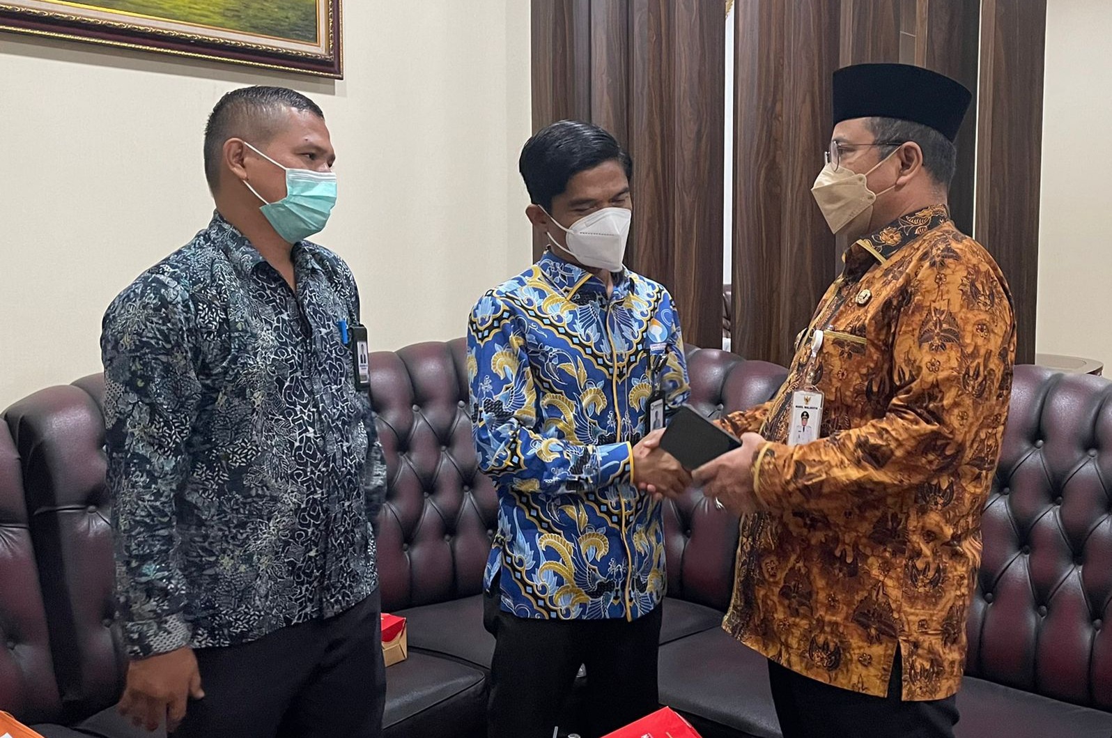 foto-ombudsman-syaiful-roswandi foto ombudsman syaiful roswandi