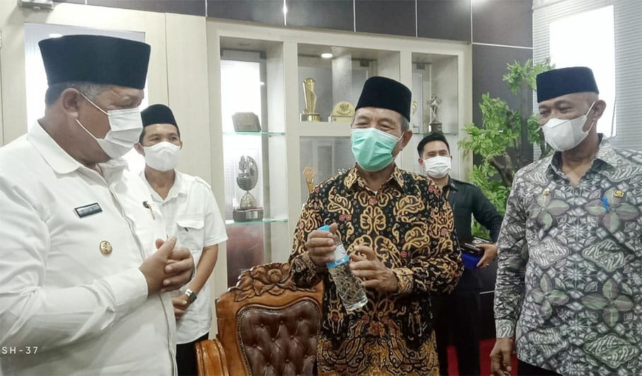 foto-bupati-merangin foto bupati merangin 1