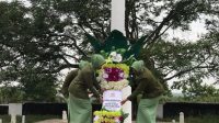 Peringati HUT Persit Ke-76, Persit KCK Cabang XXIV Kodim 0416/Bute Ziarah Ke TMP Satria Negara