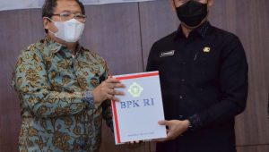 foto bupati tebo wtp