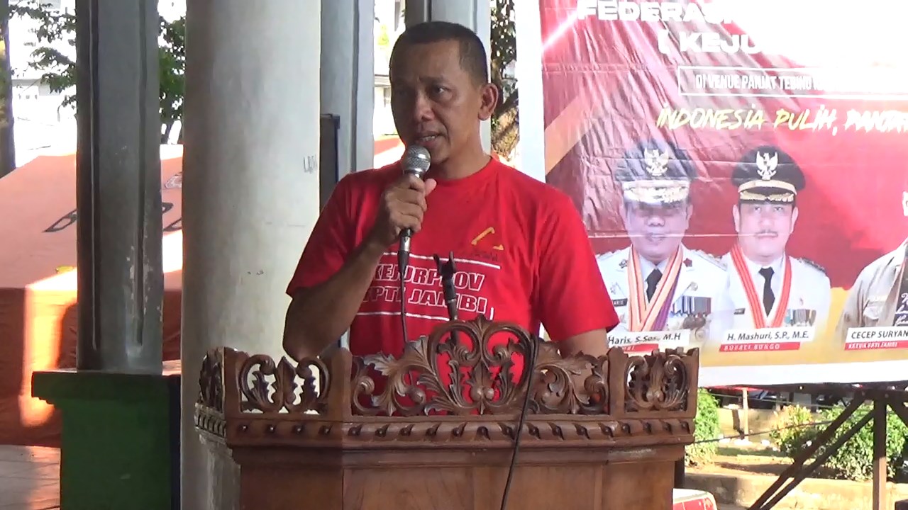 17.MP4 snapshot 00.04.449 1