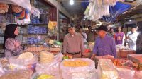 foto-pj-bupati-tebo Pj. Bupati Tebo Blusukan Ke Pasar Sarinah Dan Puskesmas Rimbo Bujang