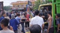 Aksi Heroik Gubernur Jambi Al Haris Bantu Korban Kecelakaan