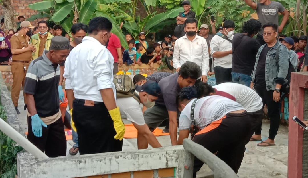 Sebelumnya Dikabarkan Hilang, Bocah 4 Tahun Ditemukan Tewas Didalam IPAL