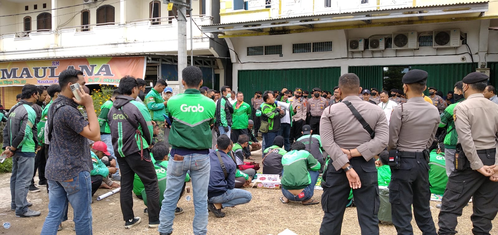 Driver Ojek Online di Jambi Minta Hapus Potongan Orderan Ganda