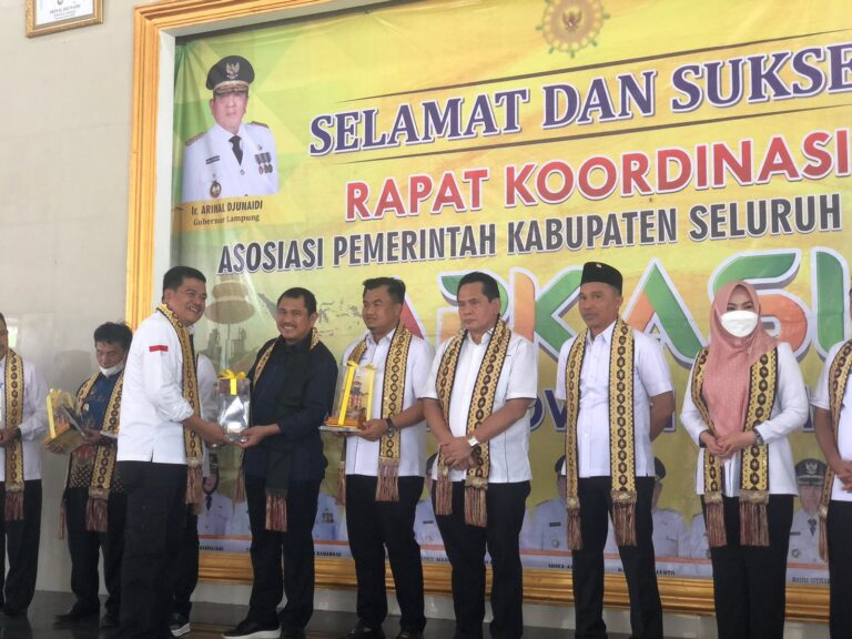Bupati Bungo Hadiri Rakorwil APKASI Wilayah Lampung